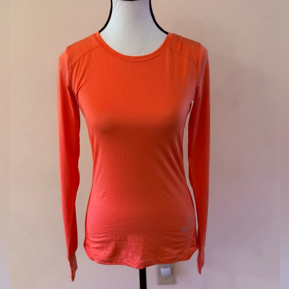MPG - crew neck, long sleeves athletic top
